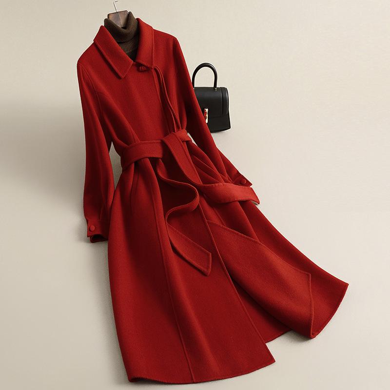 

Двустороннее шерстяное пальто, высококлассное красное пальто, новинка осени и зимы, приталенное пальто из шерсти с лацканами и шнуровкой для通勤 XL recommends about 131-72.5 kg