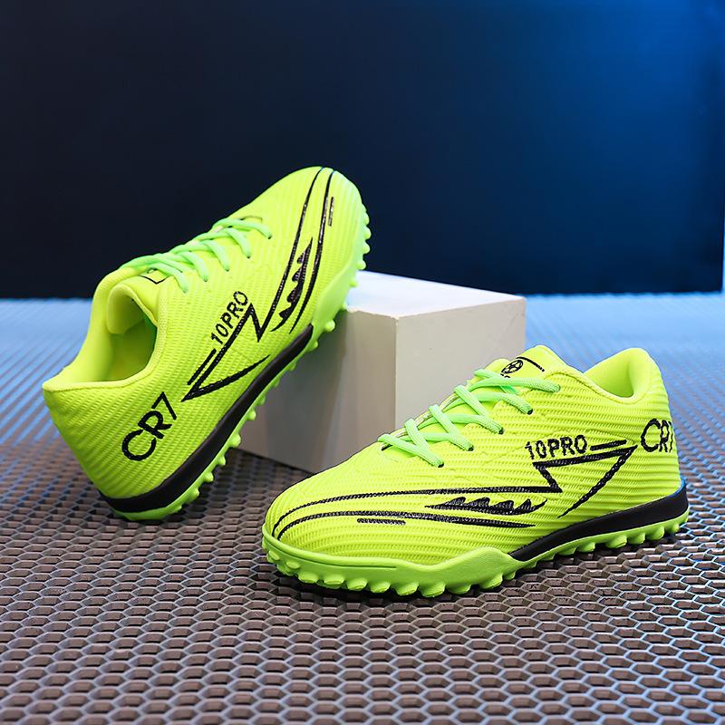 New men's and women's broken nails and laces, leather football shoes, youth training shoes, student long nails, sports shoes size 31