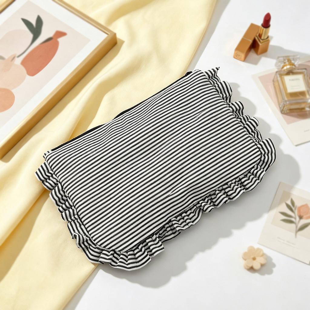 Minimalist Striped Makeup Bag With Zipper For Travel And Home Storage