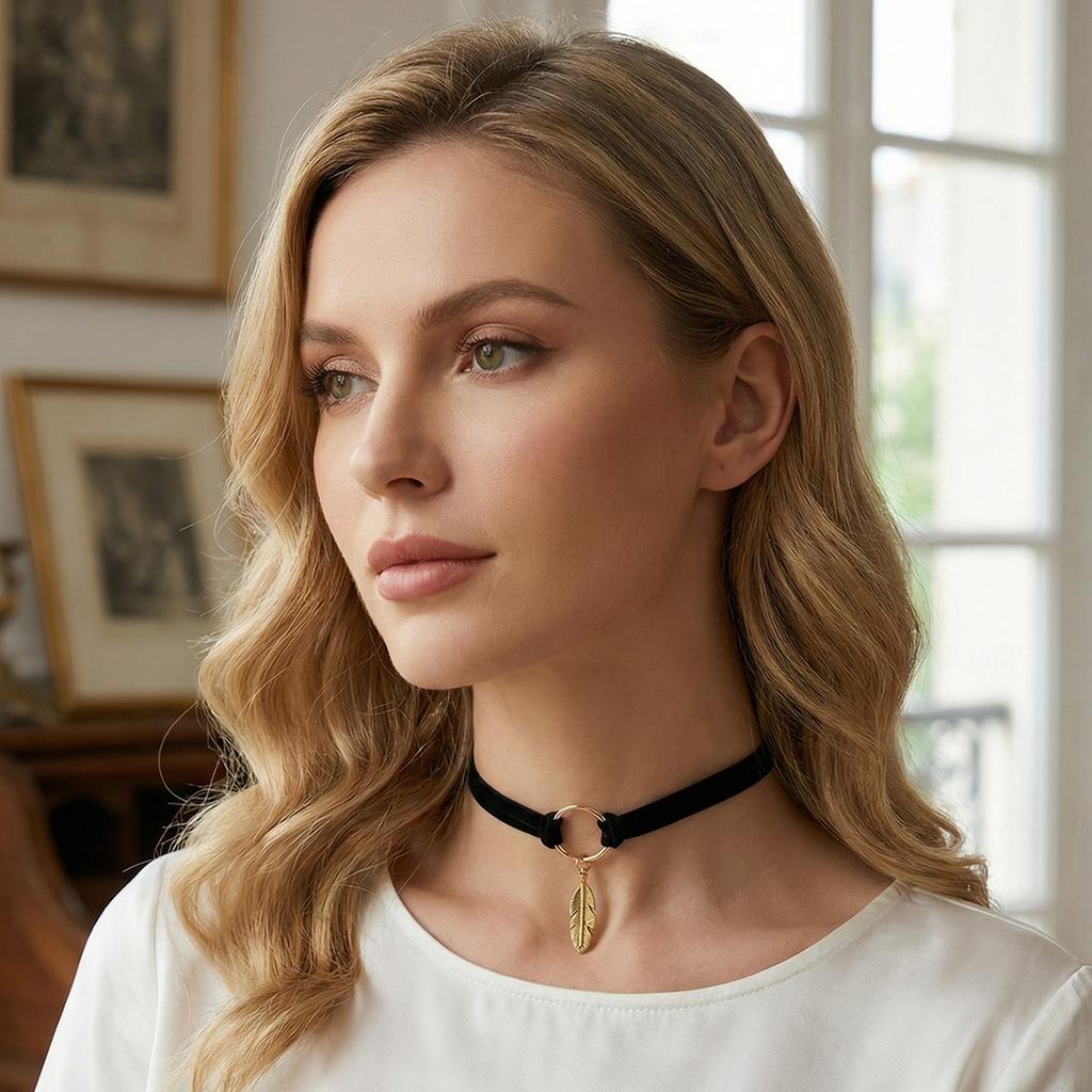 European and American retro jewelry, geometric circle velvet necklace, feather choker double necklace