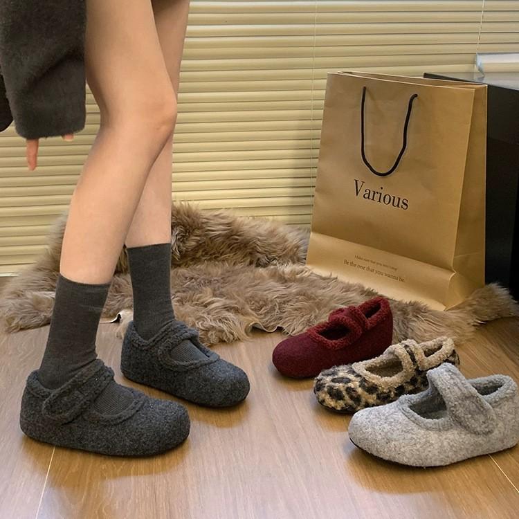 Inner Heightening Woolen Velcro Mary Jane Shoes Women's Winter New Retro Plush Shallow Beanie Shoes