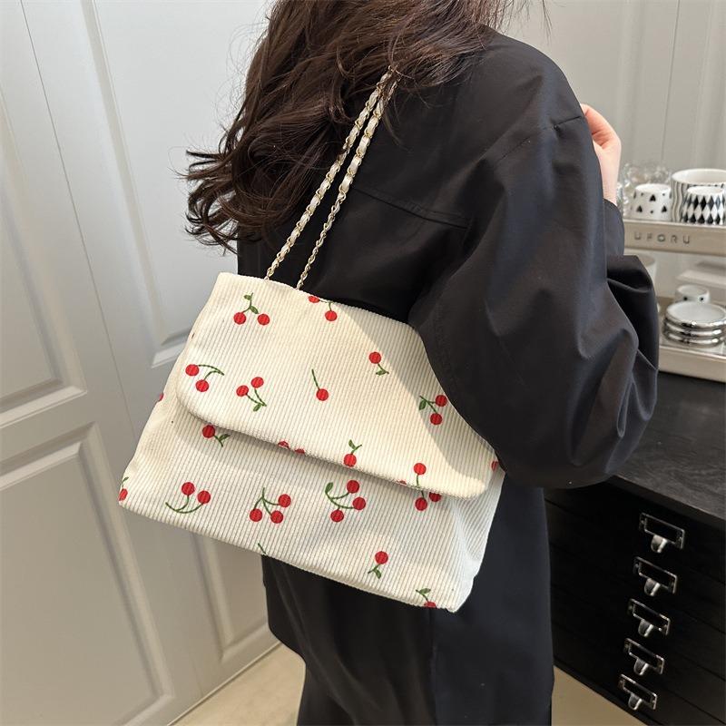 Beautiful Fresh Casual Sweet Printed Large Capacity Chain Shoulder Armpit Bag Versatile Commuter Messenger Bag Women