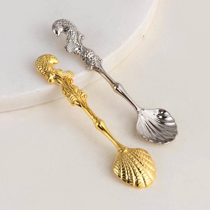 1Pcs Kitchen Accessories Retro Hotel Family Dessert Coffee Spoon Ice Cream Tools Creative Royal Style Flatware Metal Spoon