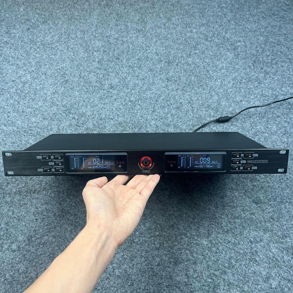 KTV U-Band Infrared High-End Wireless Dual Microphone with Lavalier and Headset