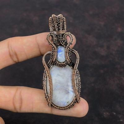 Pendentif en pierre de lune arc-en-ciel Bijoux enveloppés de fil de cuivre Pendentif en pierre précieuse naturelle Bijoux faits à la main Pendentif en cuivre pour cadeau Pendentif enveloppé de fil