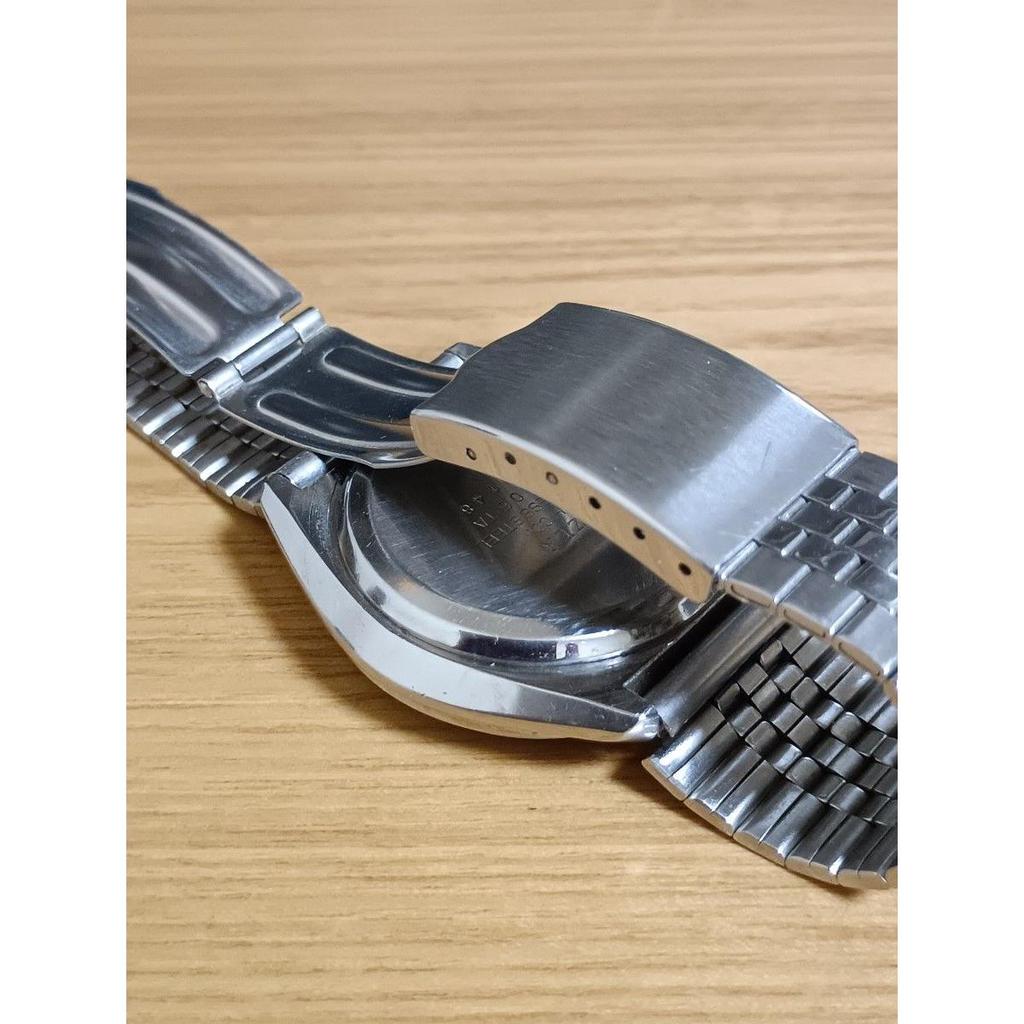 Used CITIZEN CRYSTRON Quartz Men's Watch Day-Date Beautiful Condition