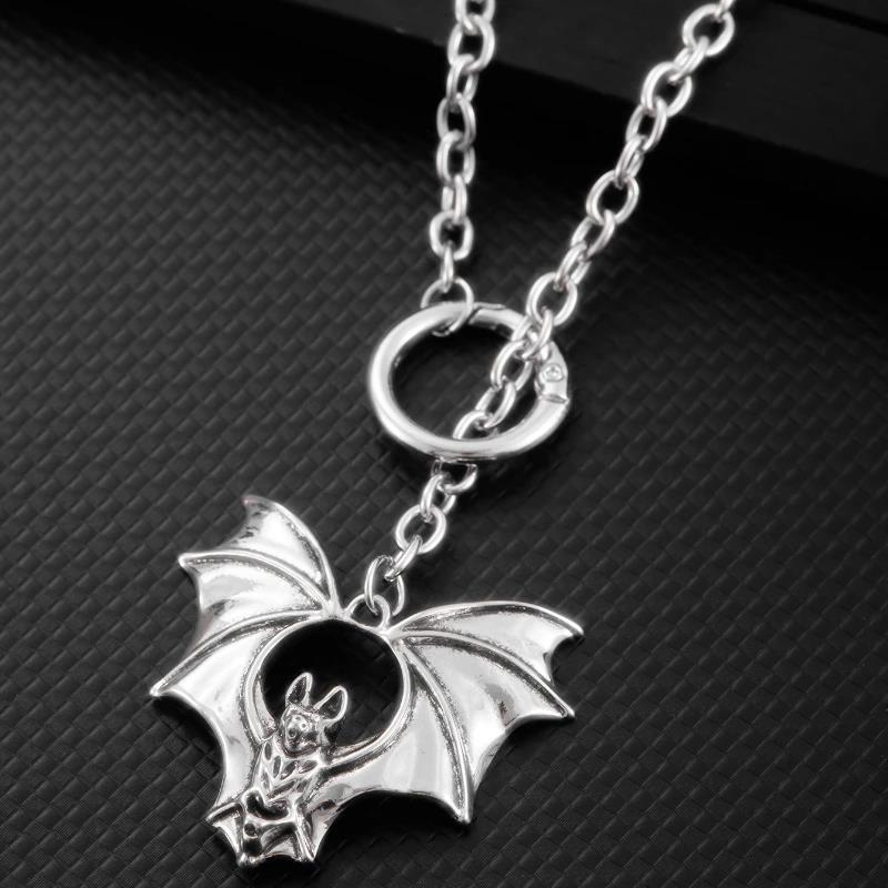 Gothic Persönlichkeit Punk Halskette Lange Gothic Fledermaus Anhänger Halskette Übertreibung Pullover Kette Schmuck Halloween Party ZubehörGutes Produkt