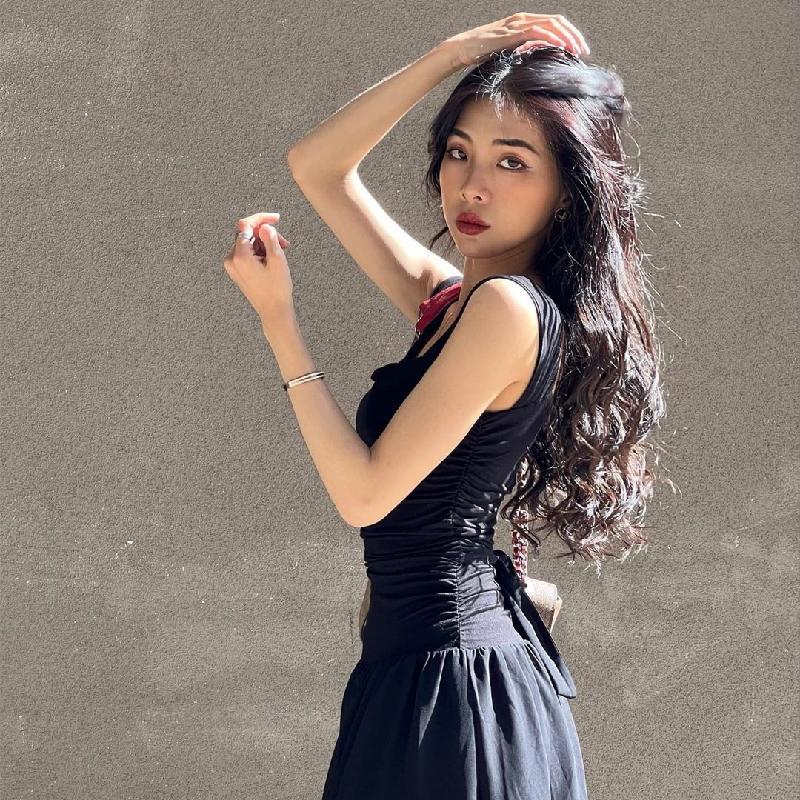 LYRIA Elegantní dlouhé šaty na ramínka Sexy dámské řasené bodyconové jednobarevné maxi šaty Jarní Y2K temperament s vysokým pasem Vestidos
