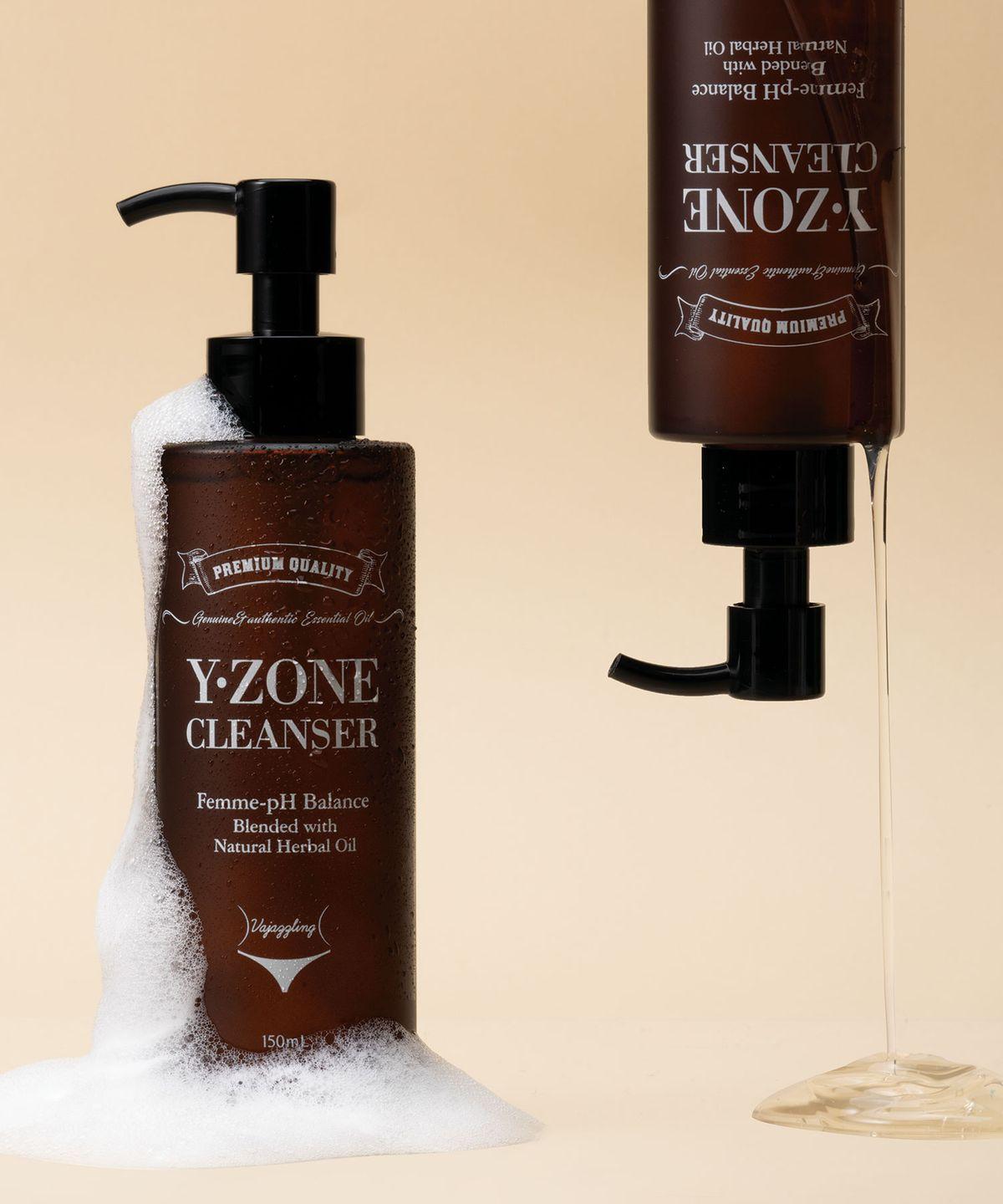 Bazzling Y-Zone Cleanser 150mL