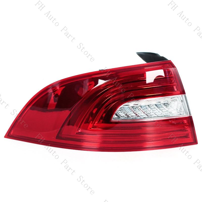 For Skoda SUPERB 2013 2014 2015 Car Rear Bumper Tail Light Brake Stop Reverse Lamp Taillight Taillamp