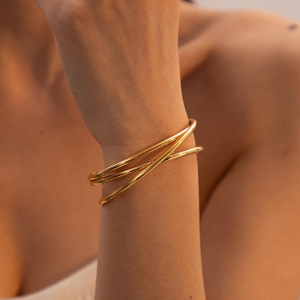 Inspired Design 18K Gold-Plated Titanium Steel Open Hand Bracelet for Women