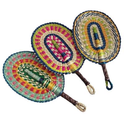 Bunte Streifenmuster Seegras Gewebter Fächer Bohemian Vintage Rohrkolbenfächer Leichte Natürliche Dekorative Handfächer