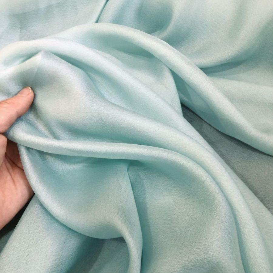 This High-end and Soft Organza Fabric Is Light and Flowing Suitable for Wedding Dresses Evening Gowns Designer Clothing Fabrics