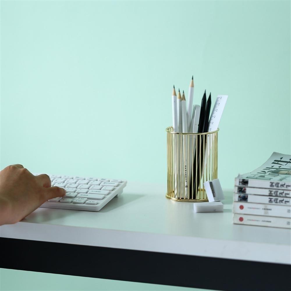 1PC Simple Makeup Brush Storaget Beauty Tools Brush Storage Bucket Desktop Pen Iron