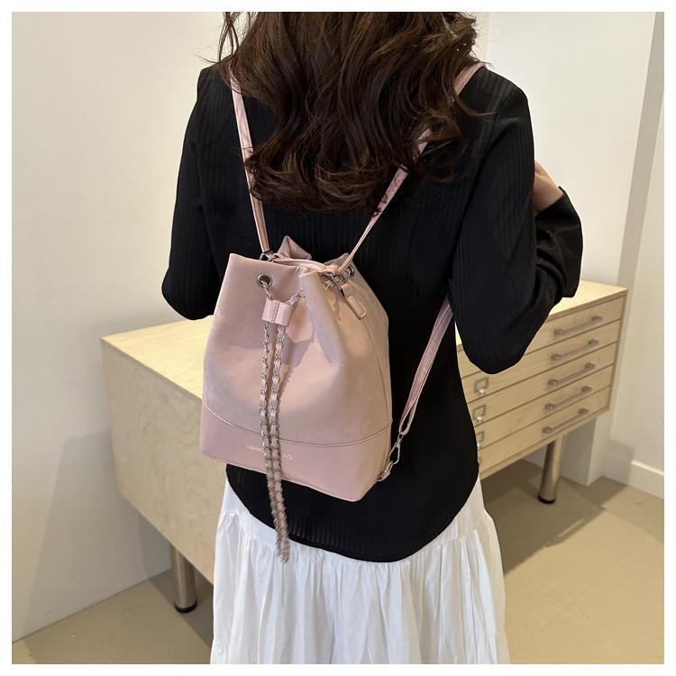 Women's Backpack 2025 New High-end Niche Versatile Chain Back Bag Shoulder Portable Bucket Bag Travel Bag