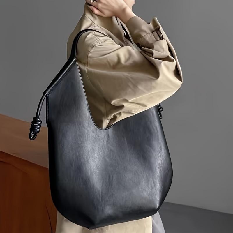 Fashionable Large Capacity Tote Bag Classic Retro Minimalist Style Spacious Faux Leather Shoulder Bag With Do Not Wash For Daily And Travel Use