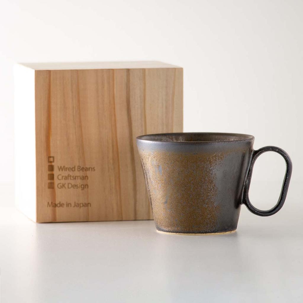 Wired Beans Wired Beans Mugg för att hålla livet ut Shigaraki-keramik guldfärg svart mugg 240ml i inhemsk cederträask