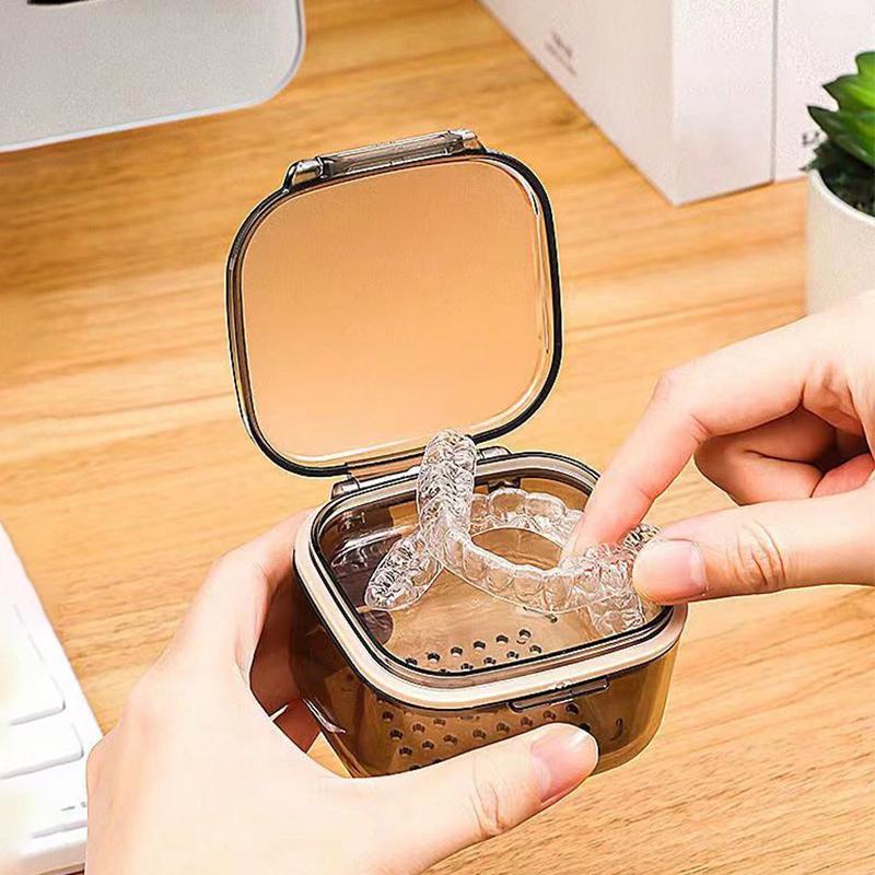 1 Stück Zahnspangenbox Teilprothesenetui Auslaufsicher mit Siebkorb, Prothesenbecher Retainer Reinigungsbadetui Reise