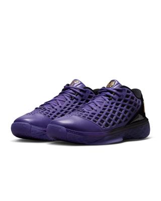 IO6257-001 Barcelona A Kobe 3 Low Protro "Fekete/Metál Arany" (Férfiak)