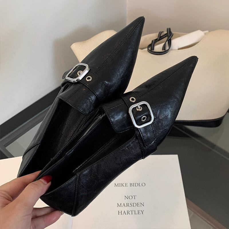 

Острый носок женские сексуальные мокасины обувь 2025 тренд низкий каблук элегантные модные кожаные туфли новые дизайнерские вечерние зрелые женщины zapatos 40 чёрный