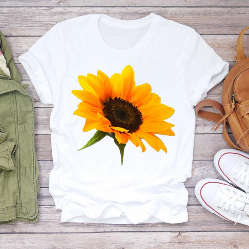 (Asian Size) lovely heart trend Graphic Short Sleeve T-shirts Lady Female Top Printed Fashion Clothing Women Casual T Shirt Tee