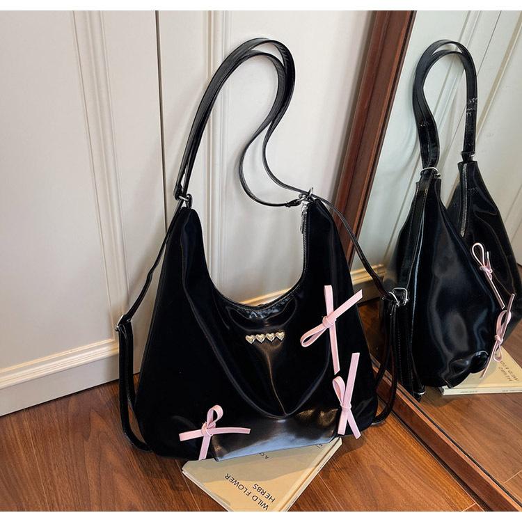 Bow Lazy Feeling Large Capacity Shoulder Bag Women 2025 New Messenger Bag Fashion Commuter Sweet Backpack