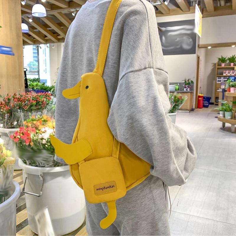 Women Shoulder Bag Cute Duck Canvas Bag Female Student Messenger Shoulder Bag Trendy Funny Cute Cartoon Chest Bag