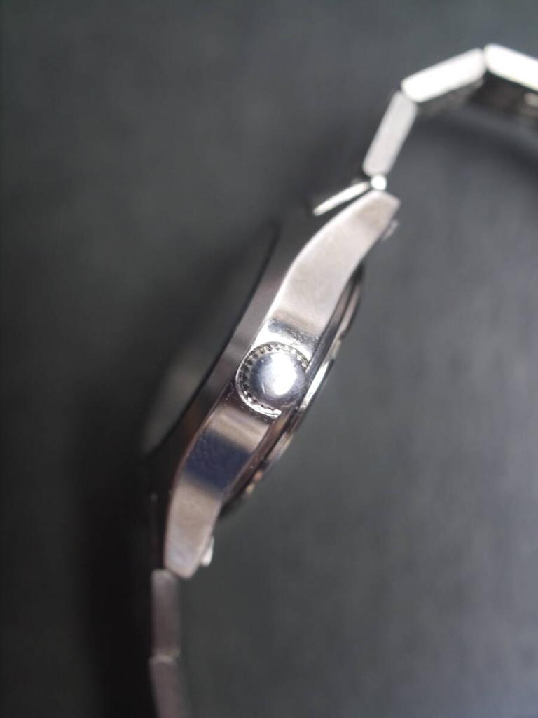 Deadstock Seiko quartz watch with model working condition 3-hand strap, 2621-0100, women's/ ladies' watch, (ab659).
