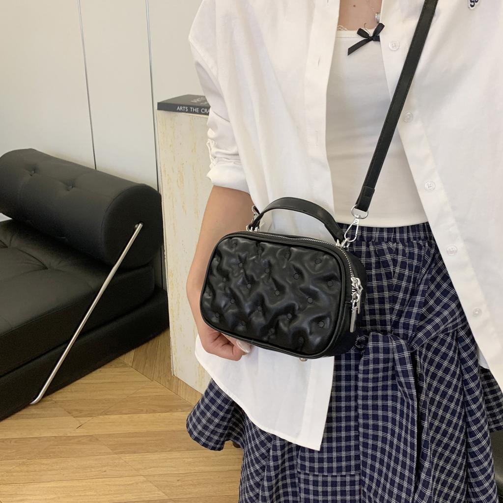 Silver Handbag Fashion Puff Bag For Women Quality Pu Leather Crossbody Mini Bag Brand bolsa feminina Small Square Bag Black
