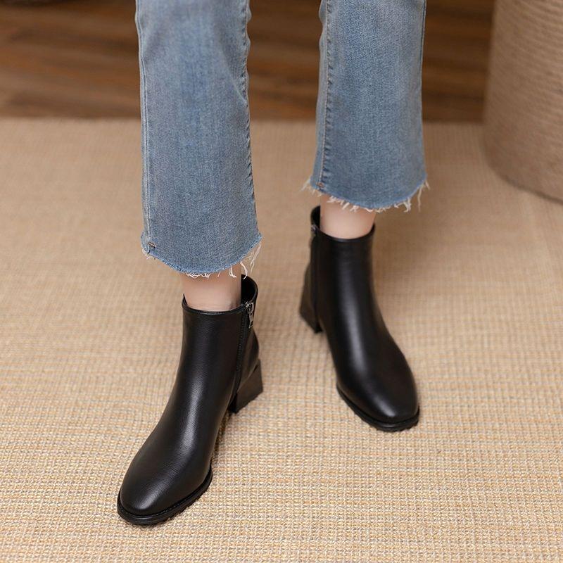 Elegant With Medium Heels Women'S Ankle Boots Autumn Winter Leather Fleece-Lined Booties High Quality Chelsea Female Short Shoes