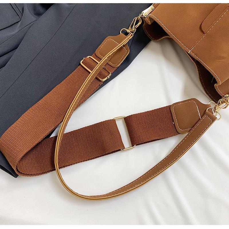 Bucket Bag - Chic Minimalist Shoulder and Crossbody Handbag for Women