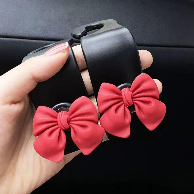 Universal Cute Flower Car Seat Back Hook - No Installation, Strong Load Bearing, Multifunctional Storage