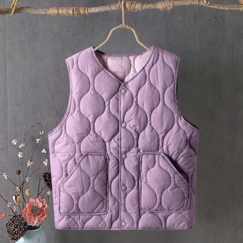 

Women s Plus Size Lightweight Autumn Winter Vest - Warm, Loose Sleeveless Cardigan for Middle-Aged and Elderly 2XL (120-130 kg) фиолетовый