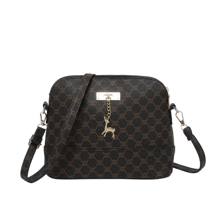 Shell deer pendant bag women's year new fashion retro simple shoulder bag personalized Korean version messenger bag