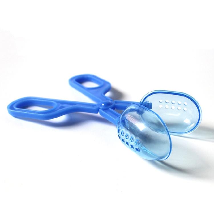 Feeding Tool Cleaning Clamp Clip for Reptile Hedgehog Hamsters Guinea Pig Rat