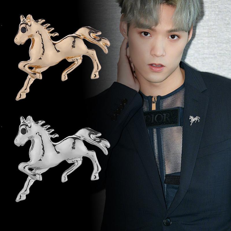Vintage Solid Color Alloy Galloping War Horse Zodiac Pony Brooch Pins Women Men Fashion Clothing Accessories Suit Lapel Corsage