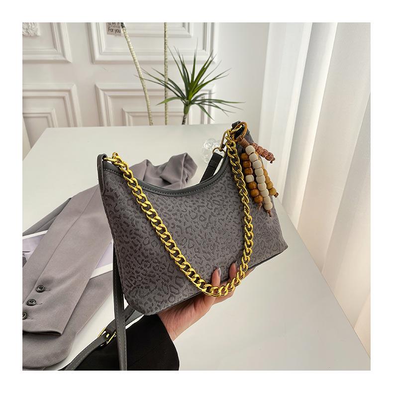 2025 Retro Fashion Chain Women's Shoulder Bag - Versatile, Solid Color, High-End Texture for Commuting & Crossbody Use