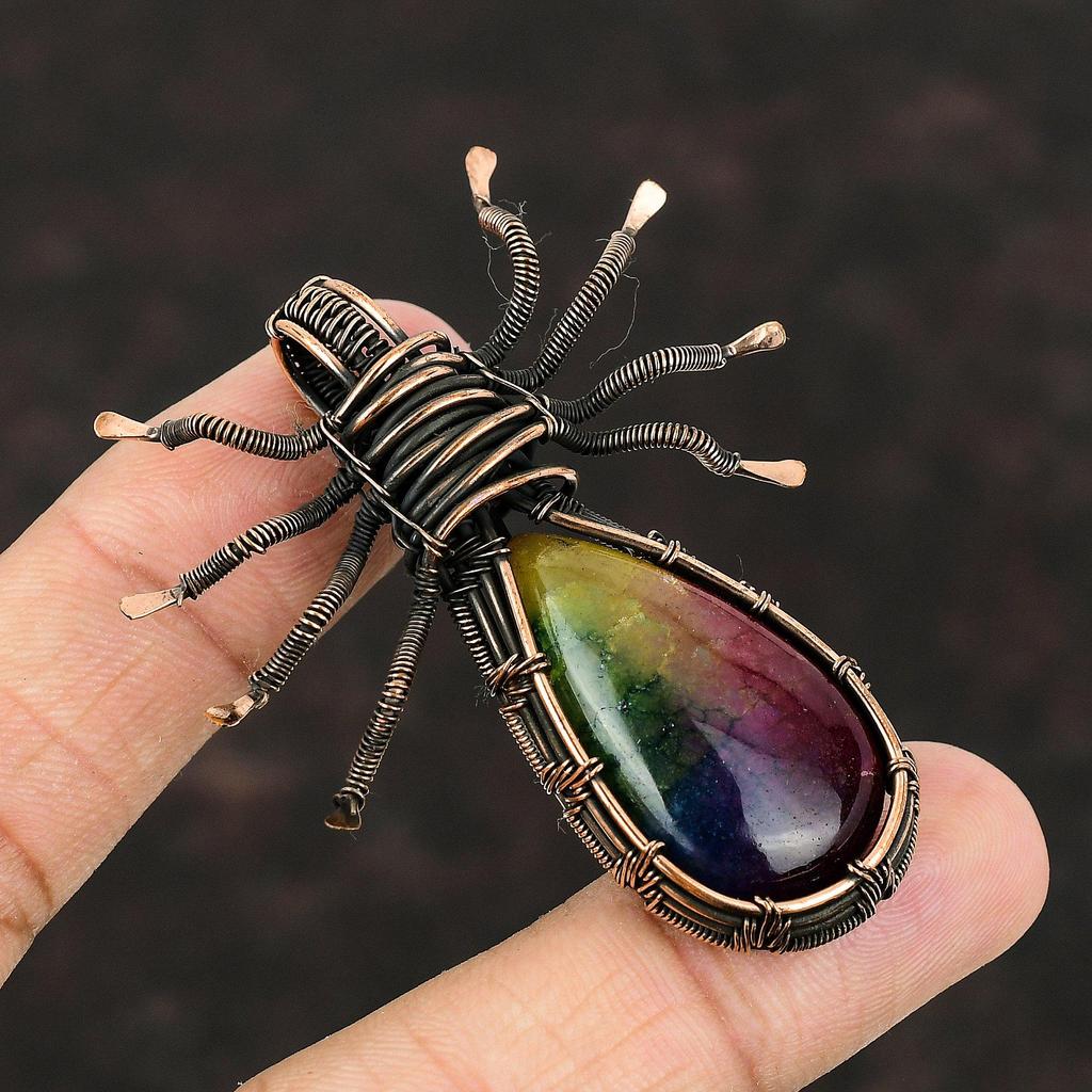 Regenbogen Solarquarz Druzy Anhänger Kupferdraht umwickelter Anhänger Handgefertigter Kupferschmuck Spinnenanhänger Zum Verschenken Edelsteinanhänger Für Sie