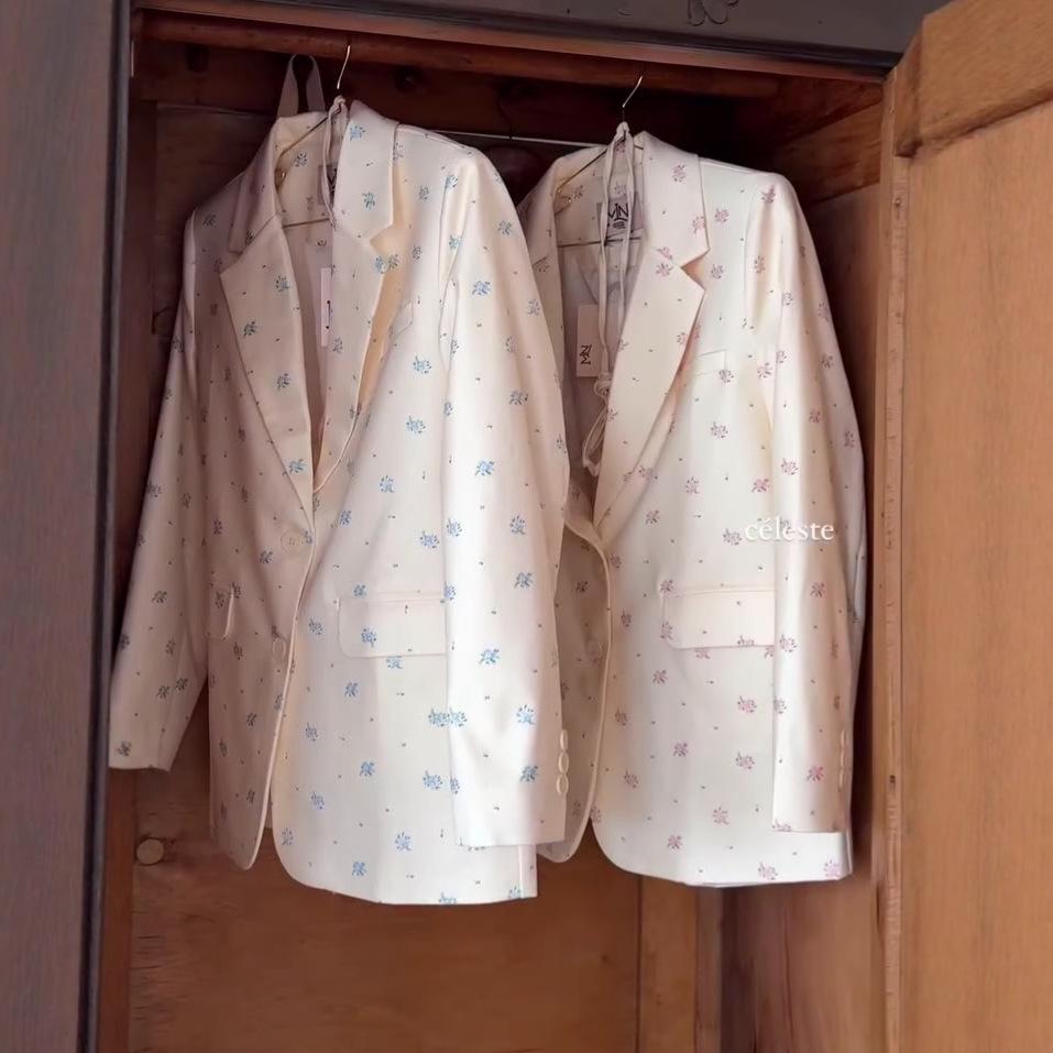 2025 Autumn Women's Tie Print Slimming Suit Jacket - European and American Style