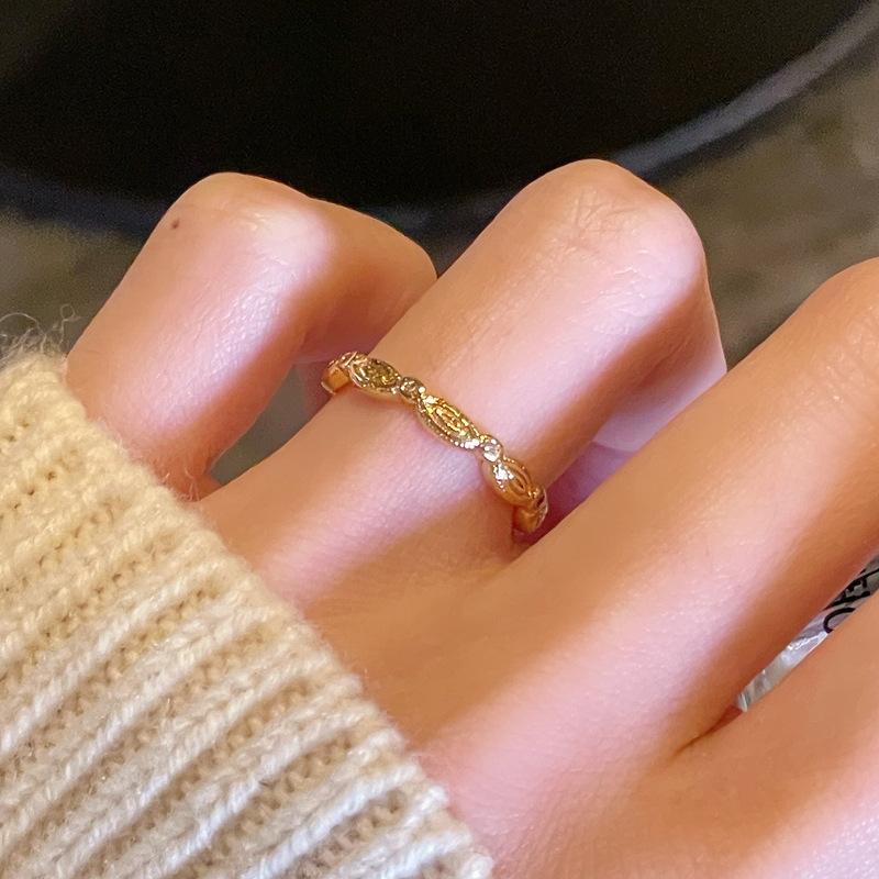 Mittelalterliches Gold-Rautenmuster Französischer Retro Offener Ring Nischen-Design Personalisiertes Leichter Luxus Blinken High-End Accessoires