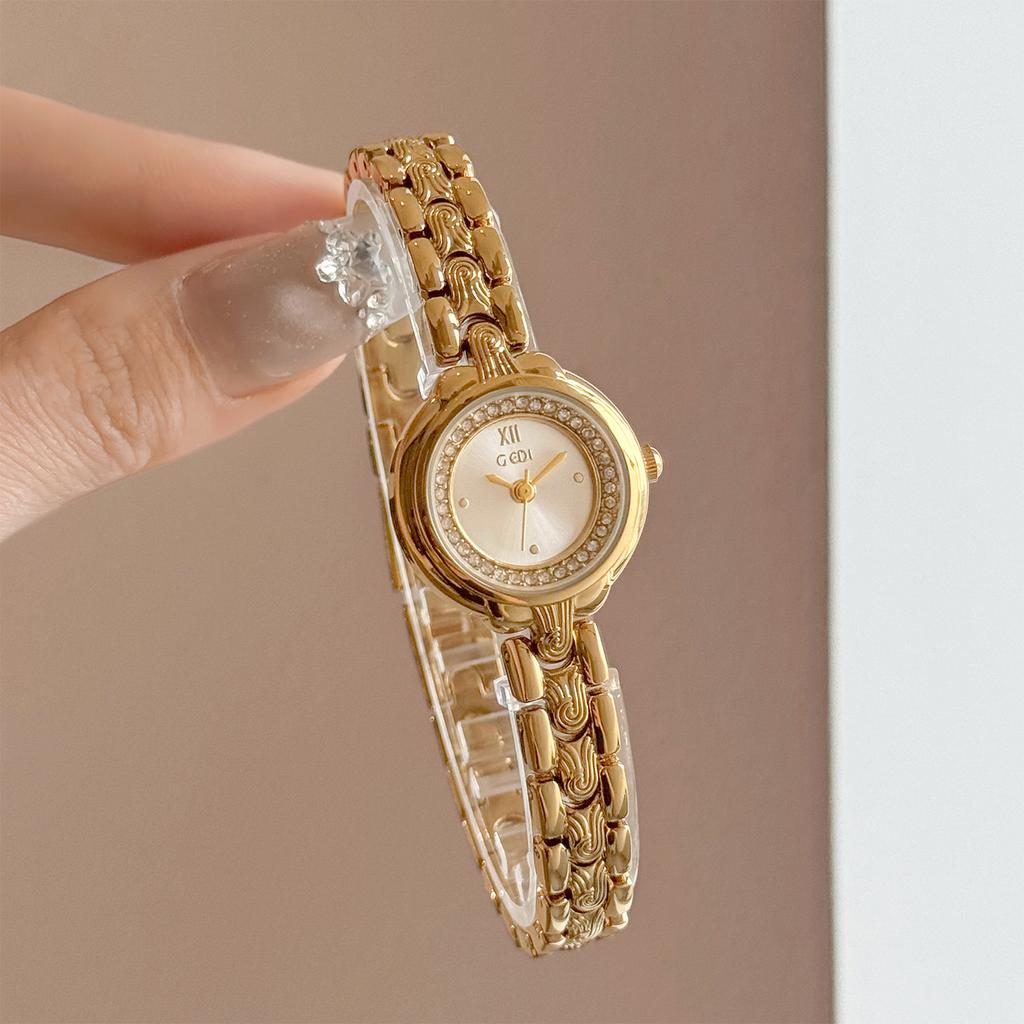 Luxury Fashion Women's Watches with Diamond-Studded Small Dial, Stainless Steel Bracelet, Quartz Movement - Perfect Gift