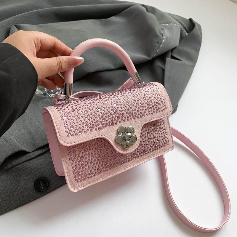 Trendy Retro Summer Casual Small Crossbody Bag For Women With Elegant Design