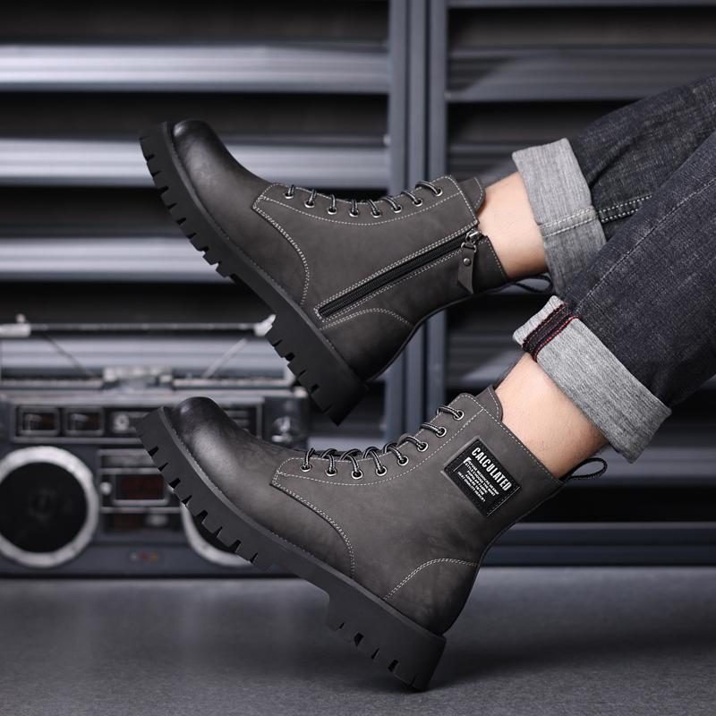 Fashion New Leather Ankle Boots Classic Man Motorcycle Botas Handmade High Top Male Sneakers Stylish Casual Leather Men Cowboy Boots