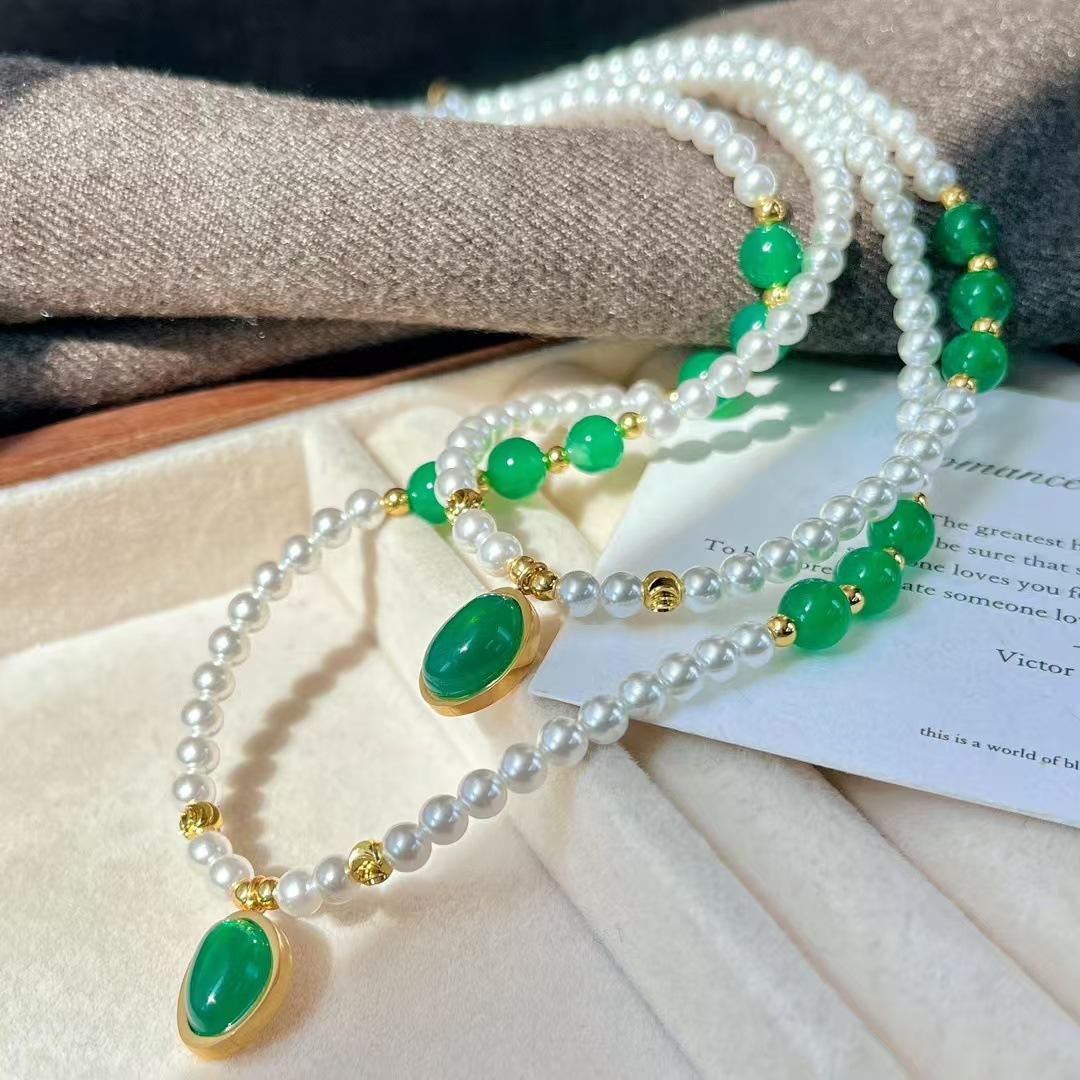 

Vintage Strong Light High Quality Natural Chalcedony Artificial Crystal Pearl Necklace Collarbone Chain Pendant