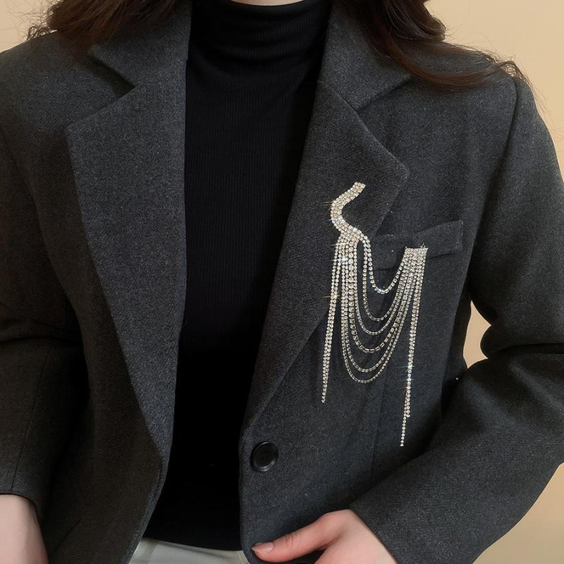 European And American Luxury Full Rhinestone Tassel Brooch Multi-Layer Rhinestone Autumn And Winter Sweater Joker Brooch onesize