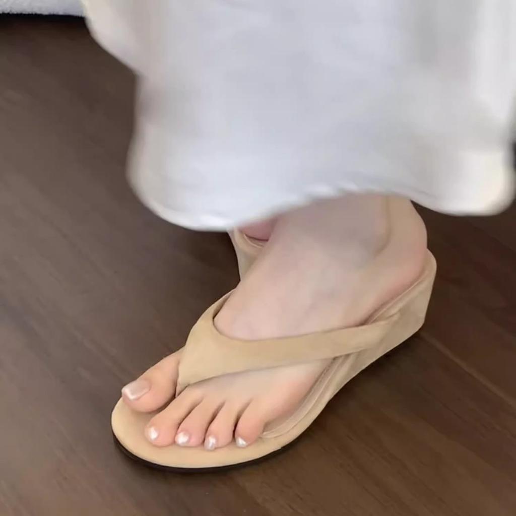 Sheepskin Version~ French High-end Wedge Sandals 2025 New Casual Flip-flops Toe Thick-soled Cool Slippers