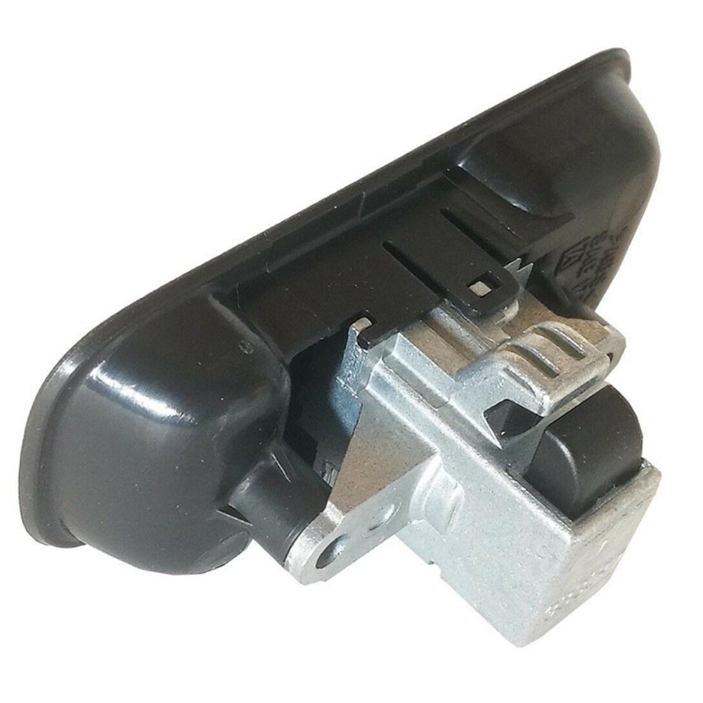 MR402499 For Mitsubishi Montero Pajero V73 V75 V77 2000-06 Glove Box Lock Black