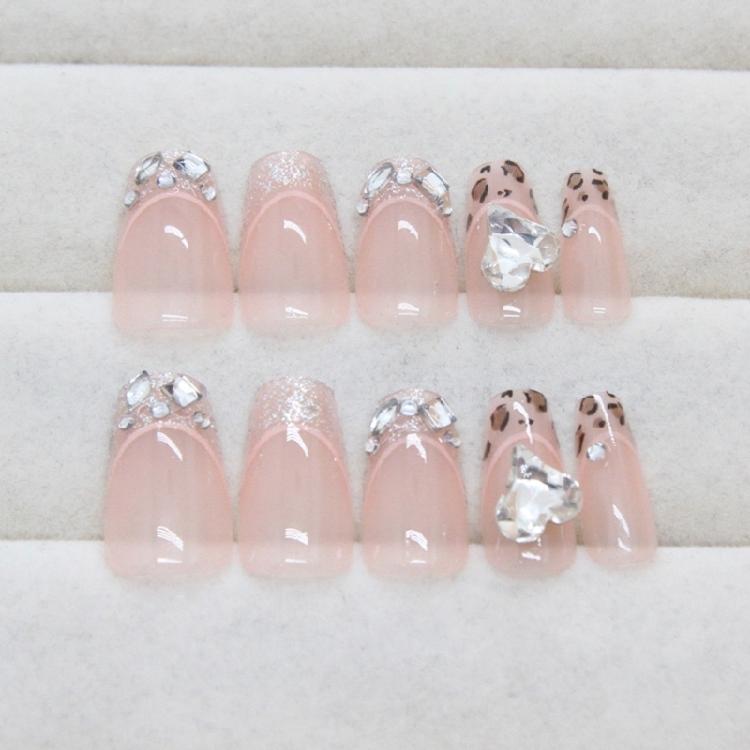 Trendy Leopard Pattern Artificial Nail Press on Nail False Nail with Rhinestones Designs Stick on Nail For Women