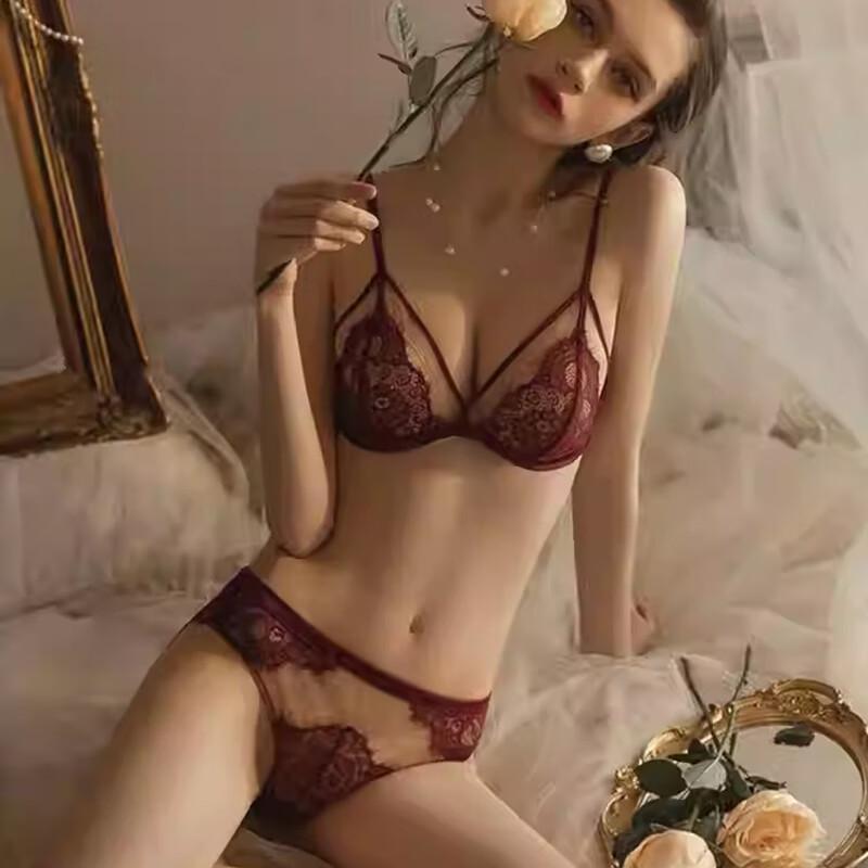 LangSha French Style Lace Wireless Push-Up Bra Set