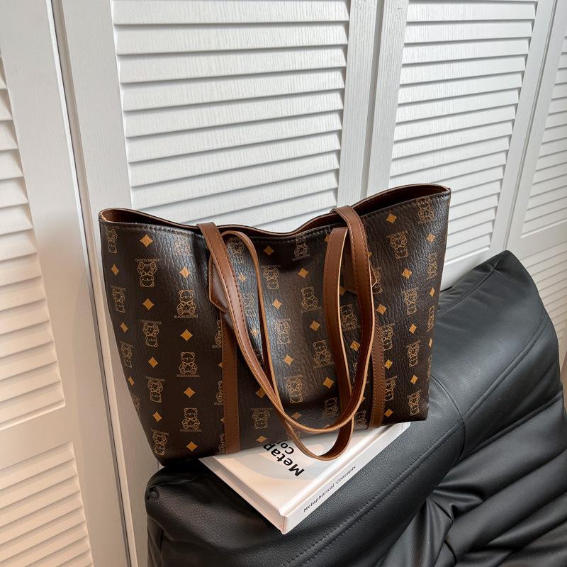 

Bags New high-value, fashionable and large-capacity high-end versatile portable commuter bags One-shoulder printed armpit bags